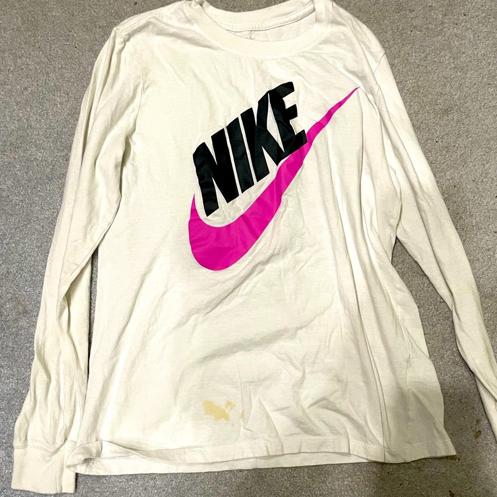 Nike long sleeve tee